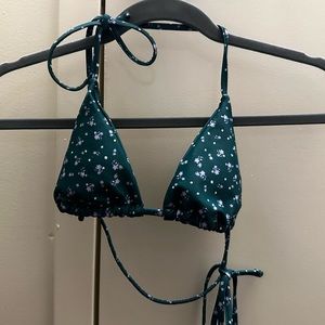 Open back strappy back tied halter neck triangle ditsy floral bikini top